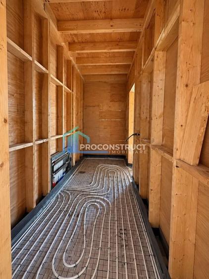 Casă individuală cu 6 camere cu Canalizare în Jebel