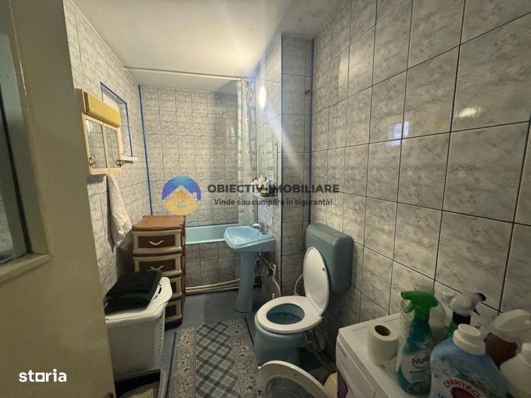 Apartament cu 4 camere semidecomandat în Nord
