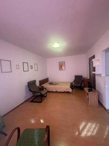 Garsonieră decomandată în Camil Ressu