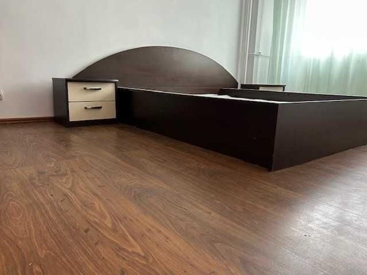 Apartament cu 3 camere decomandat în Crângași