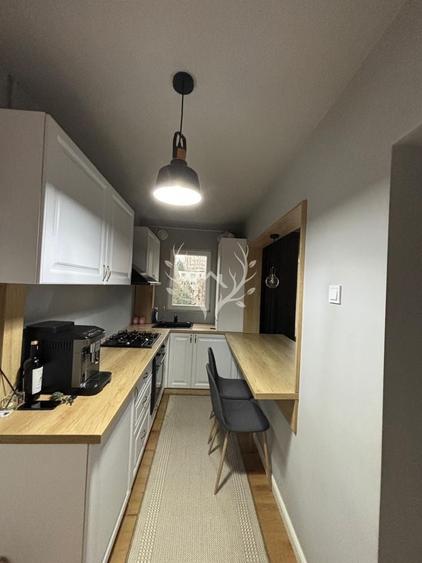 Apartament cu 3 camere semidecomandat, mobilat în Mănăștur