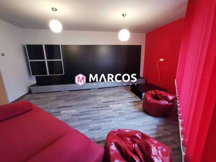 Apartament cu 2 camere decomandat în Micro IV