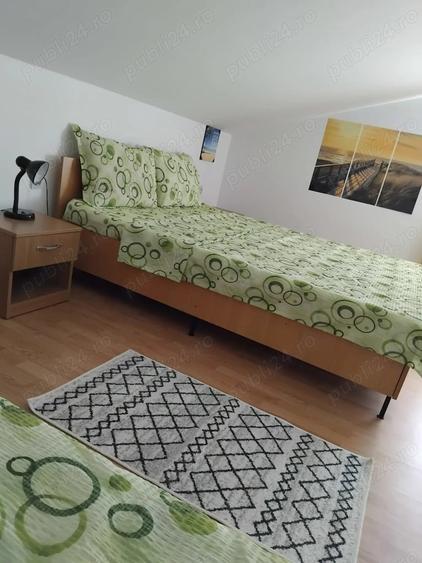 Casă cu 6 camere cu Teren 160 Mp în Costinești