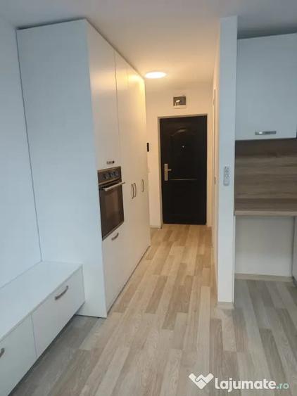 Garsonieră decomandată în Narcisa