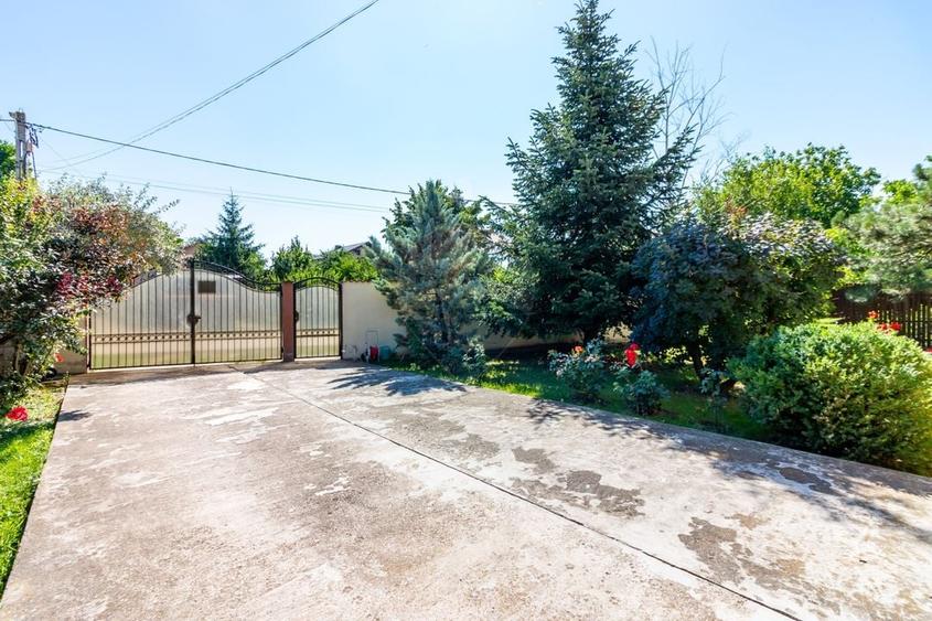 Casă individuală cu 5 camere cu Teren 801 Mp în Tamași