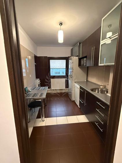 Apartament cu 2 camere decomandat, mobilat în Cantacuzino
