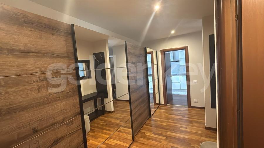 Apartament cu 3 camere semidecomandat, mobilat în Herăstrău