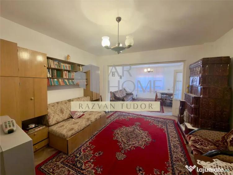 Casă cu 4 camere cu Teren 1681 Mp în Boldești