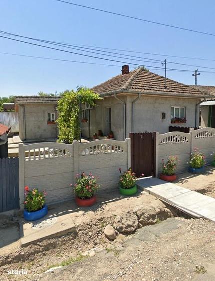Casă cu 2 camere în Central