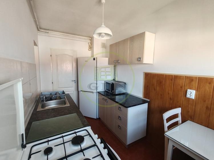 Apartament cu 2 camere decomandat, mobilat în Mihai Viteazul