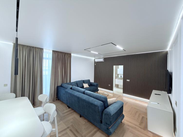 Apartament cu 4 camere decomandat în Central