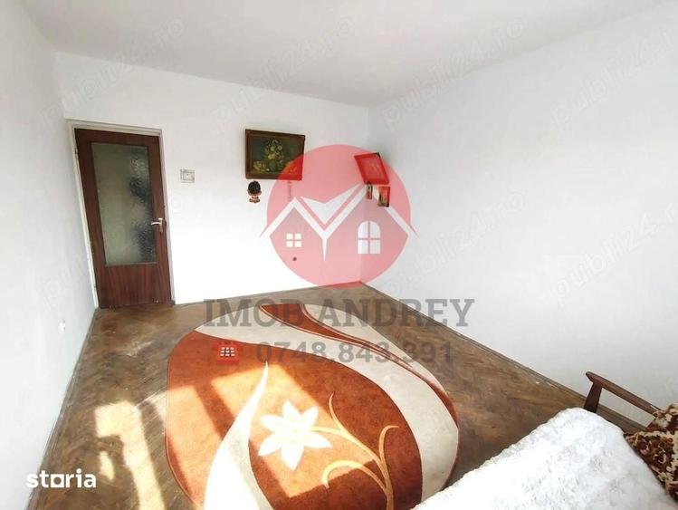 Apartament cu 2 camere decomandat în Central