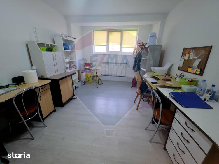 Spațiu comercial, de 45 mp, în Central