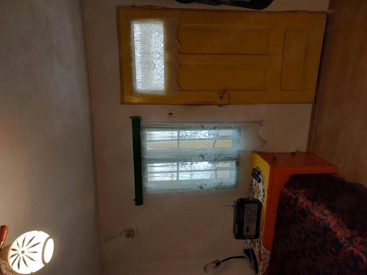 Casă cu 3 camere cu Teren 1000 Mp în Oteștii de Jos