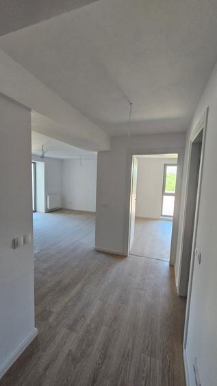 Apartament cu 2 camere decomandat în Tei