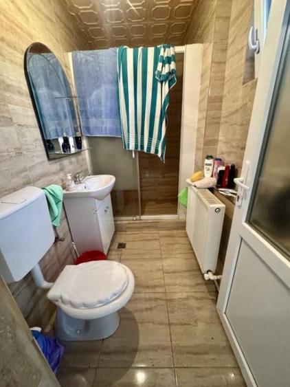 Casă cu 2 camere cu Teren 850 Mp în Uroi