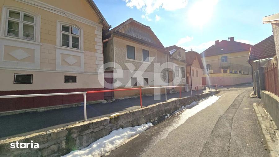 Casă cu 4 camere cu Teren 115 Mp în Schei