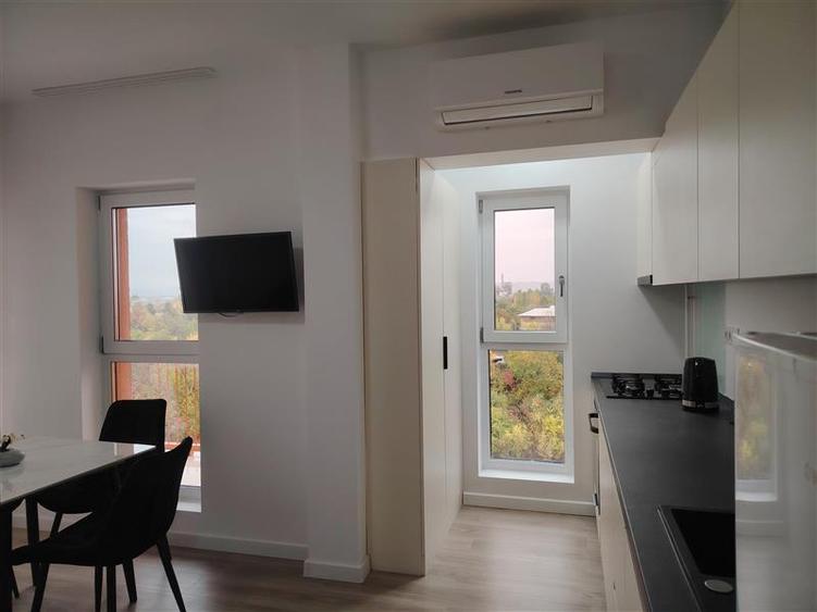 Apartament cu 3 camere decomandat, mobilat în Nord