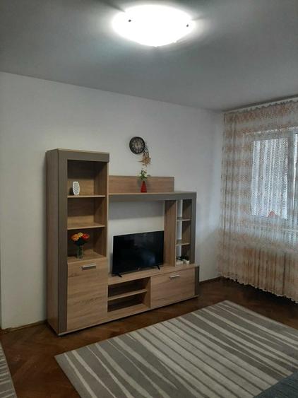 Apartament cu 2 camere semidecomandat în Alexandru Obregia