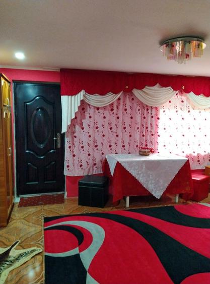 Casă cu 3 camere în Traian