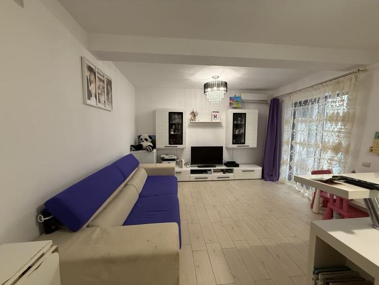 Apartament cu 2 camere decomandat, mobilat în Dumbrăvița