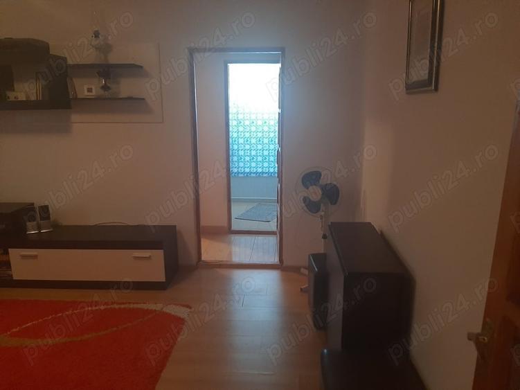 Apartament cu 2 camere semidecomandat în Năvodari