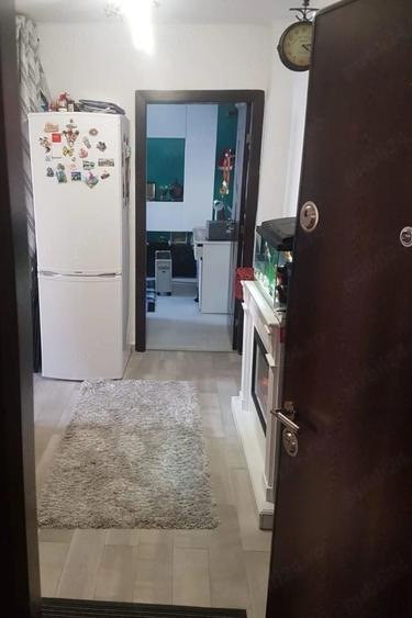Apartament cu 2 camere decomandat în Astra