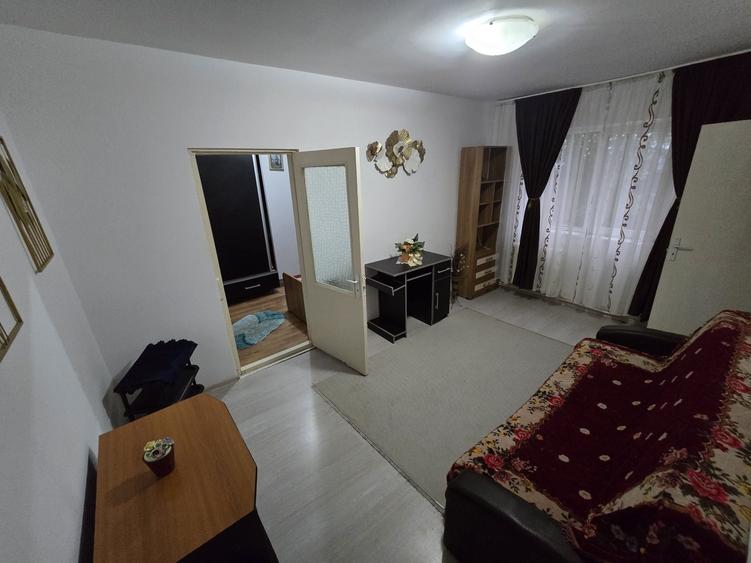 Apartament cu 2 camere decomandat în Bahne