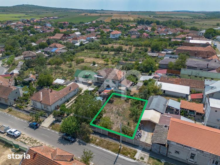 Teren de 403 mp, în Central
