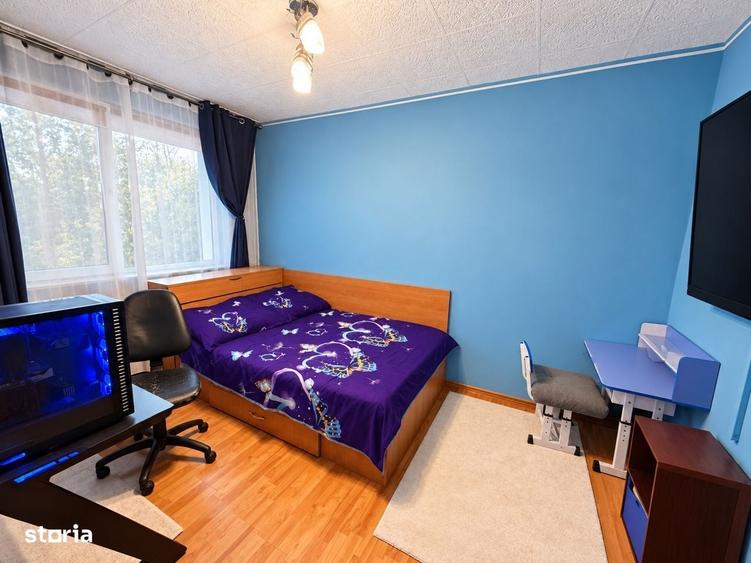 Apartament cu 3 camere în Andrei Mureșanu