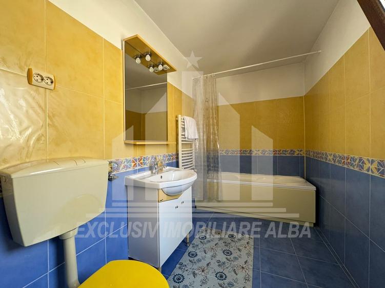 Casă individuală cu 5 camere cu Piscina în Micești