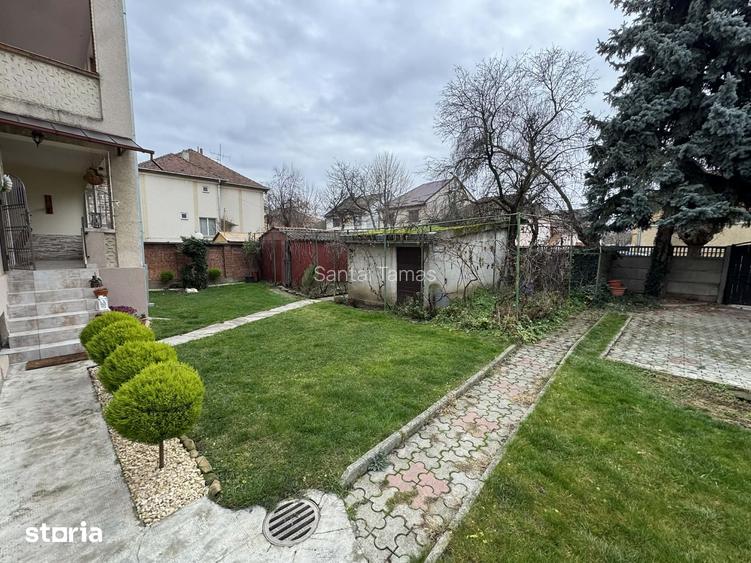 Apartament in asociatie 3 camere + garaj , zona Piata Mica