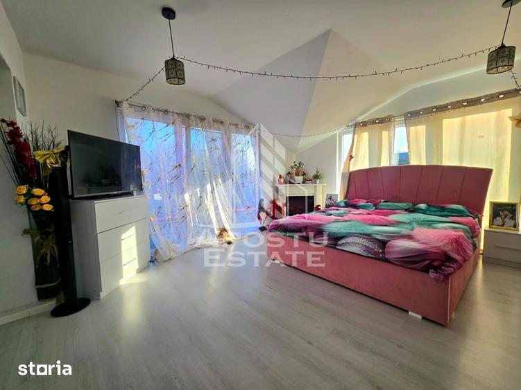 Casă cu 6 camere cu Teren 1763 Mp în Șag
