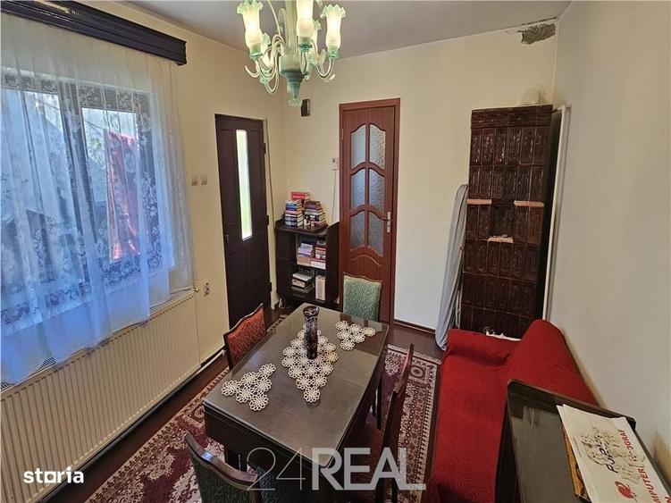 De vanzare - casa si curte mare in zona Metroului Republica - 10