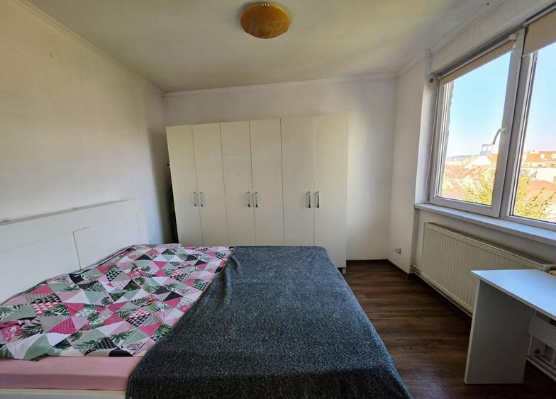 Apartament cu 2 camere semidecomandat, mobilat în Central