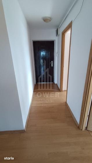 Apartament cu 3 camere decomandat în Trei Stejari