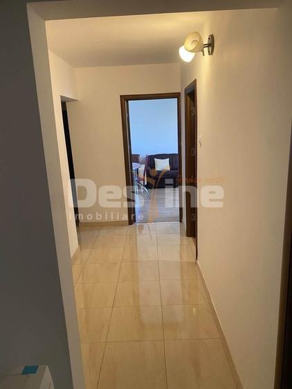 Apartament cu 3 camere decomandat, mobilat în Tomis Nord
