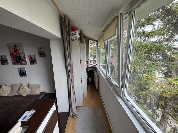 Apartament cu 2 camere semidecomandat în Gemenii