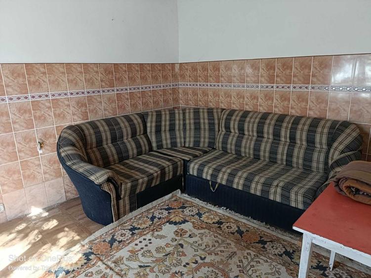 Casă cu 4 camere în Hălăucești
