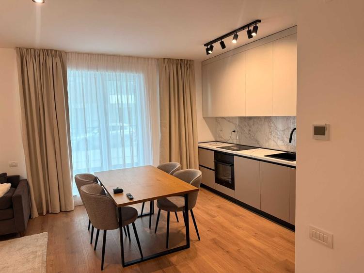 Apartament cu 3 camere decomandat în Nord
