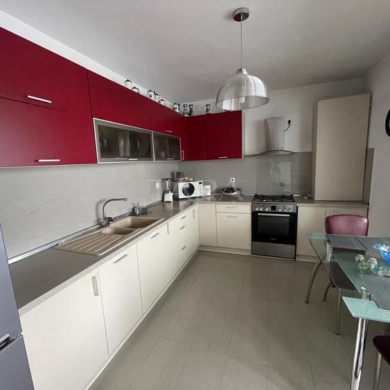 Apartament cu 3 camere decomandat, mobilat în Grigorescu