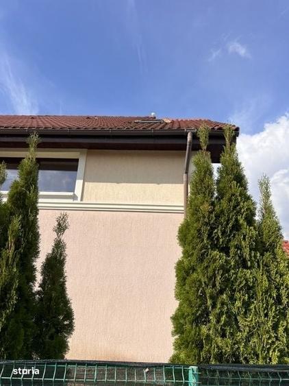 Casă cu 4 camere în Băneasa