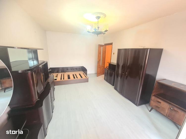 Apartament cu 2 camere decomandat în Energiei