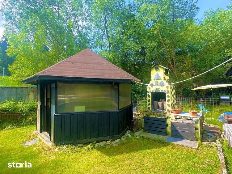 Casă cu 6 camere cu Teren 417 Mp în Clăbucet