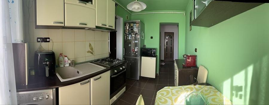 Apartament cu 3 camere decomandat în Central