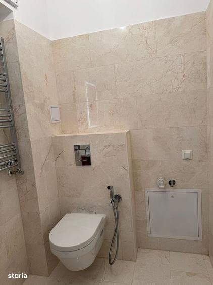 Apartament cu 2 camere decomandat în Breazu