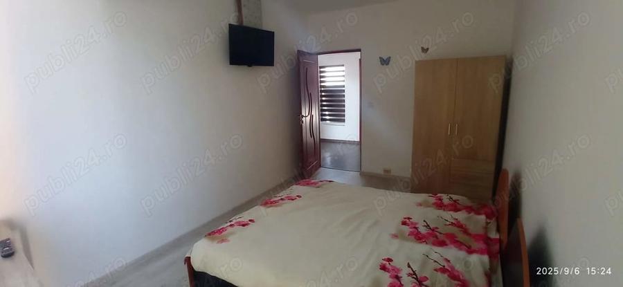 Apartament cu 4 camere decomandat în Sânmartin