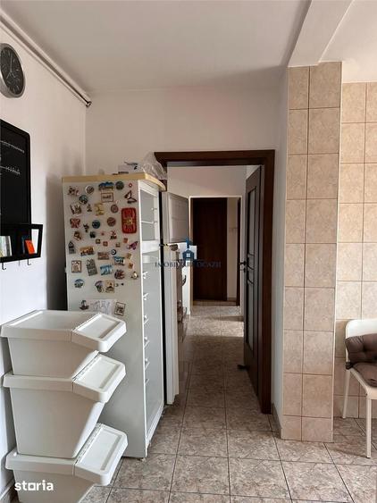 Apartament 4 camere Semidecomandat Metrou Brancoveanu - 9