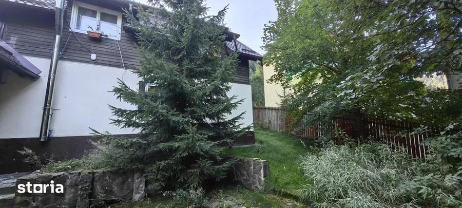 Casă cu Teren 1200 Mp în Moieciu