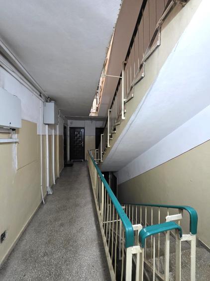 Garsonieră semidecomandată în Titan